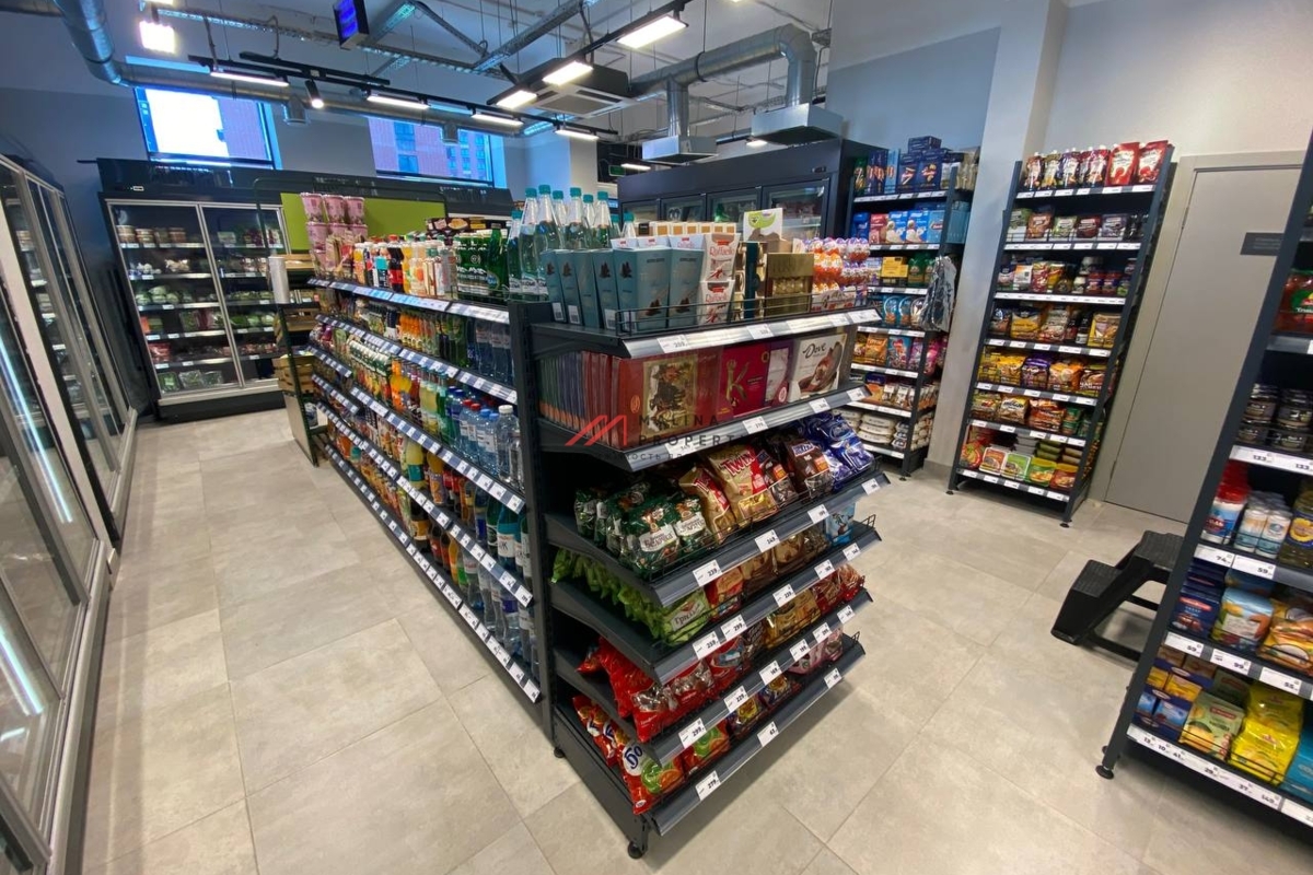 Продажа помещения с "Магнитом" на 1-й линии ЖК