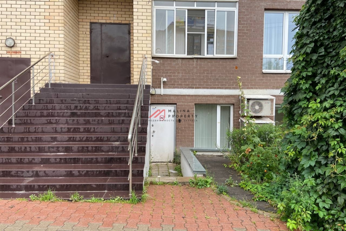 Аренда торгового помещения в жилом доме