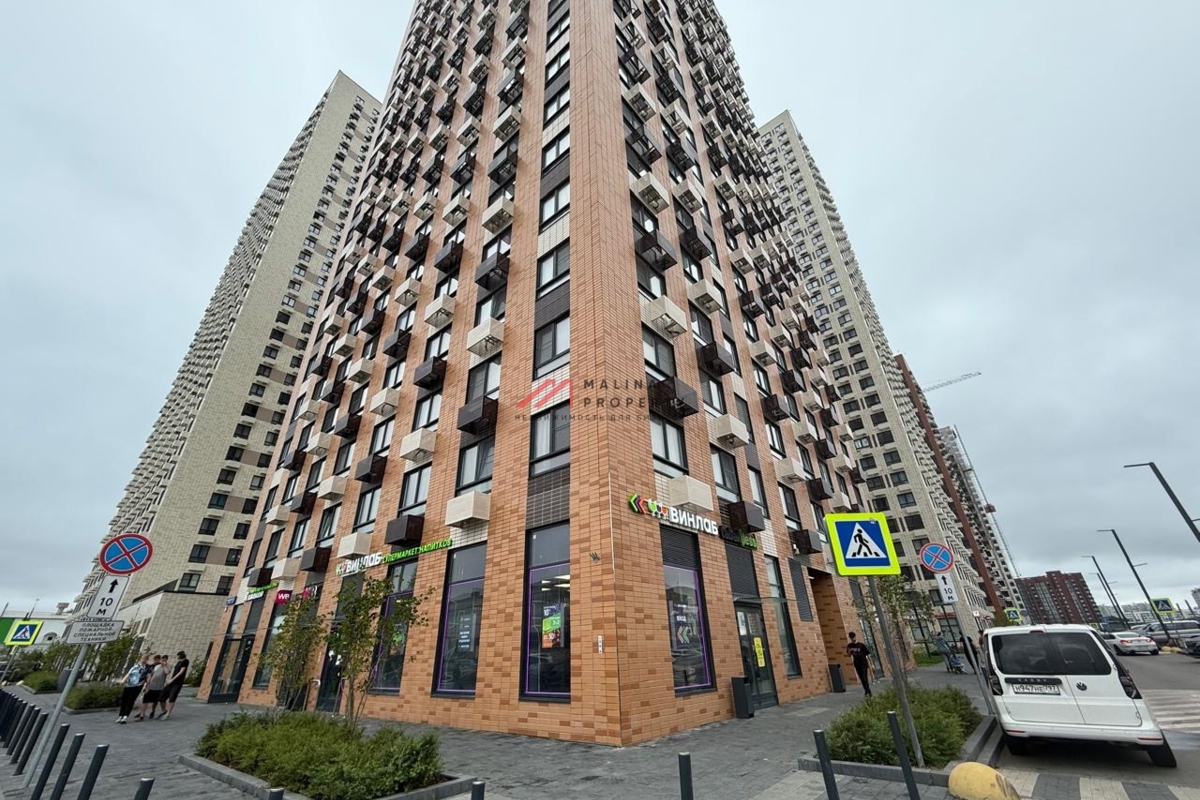 Продажа помещения с арендаторами в ЖК "Кавказский бульвар 51"