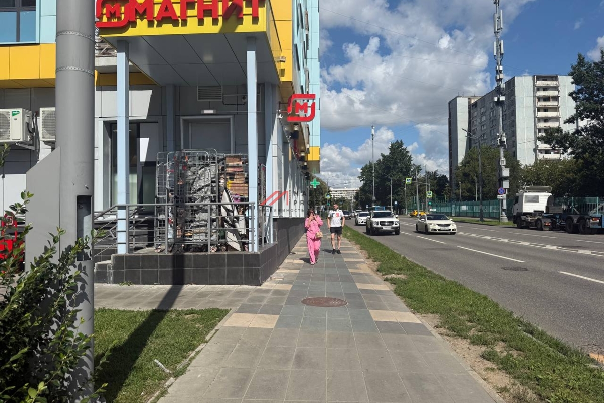 Продажа помещения c Магнитом и Горздравом