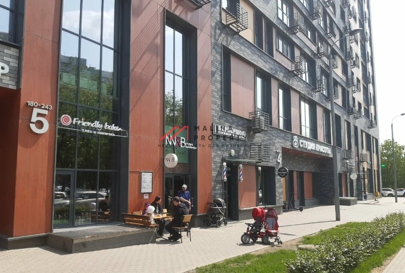 Продажа торгового помещения в ЖК Кутузов град 1