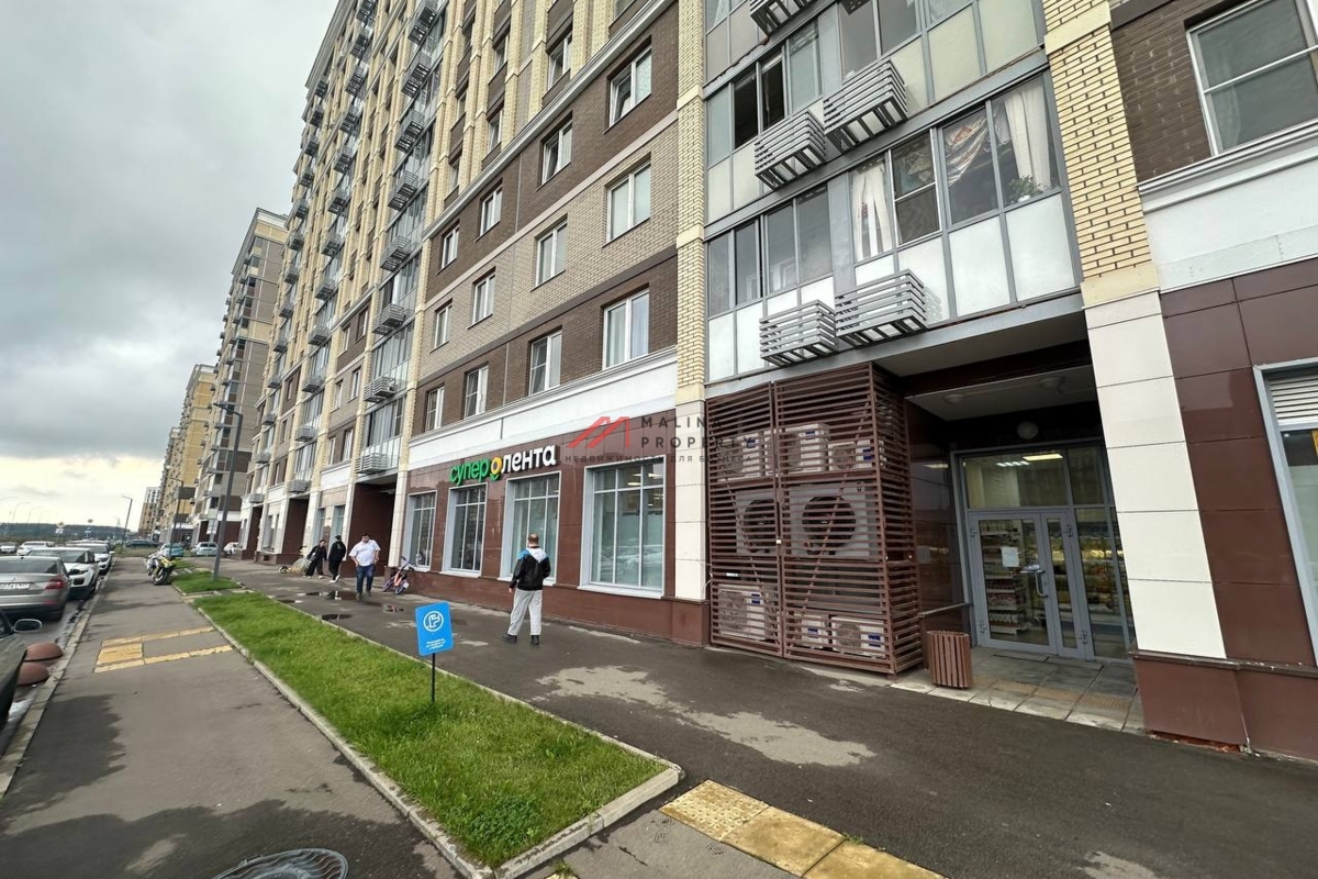 Продажа коммерческого помещения с супермаркетом Лента