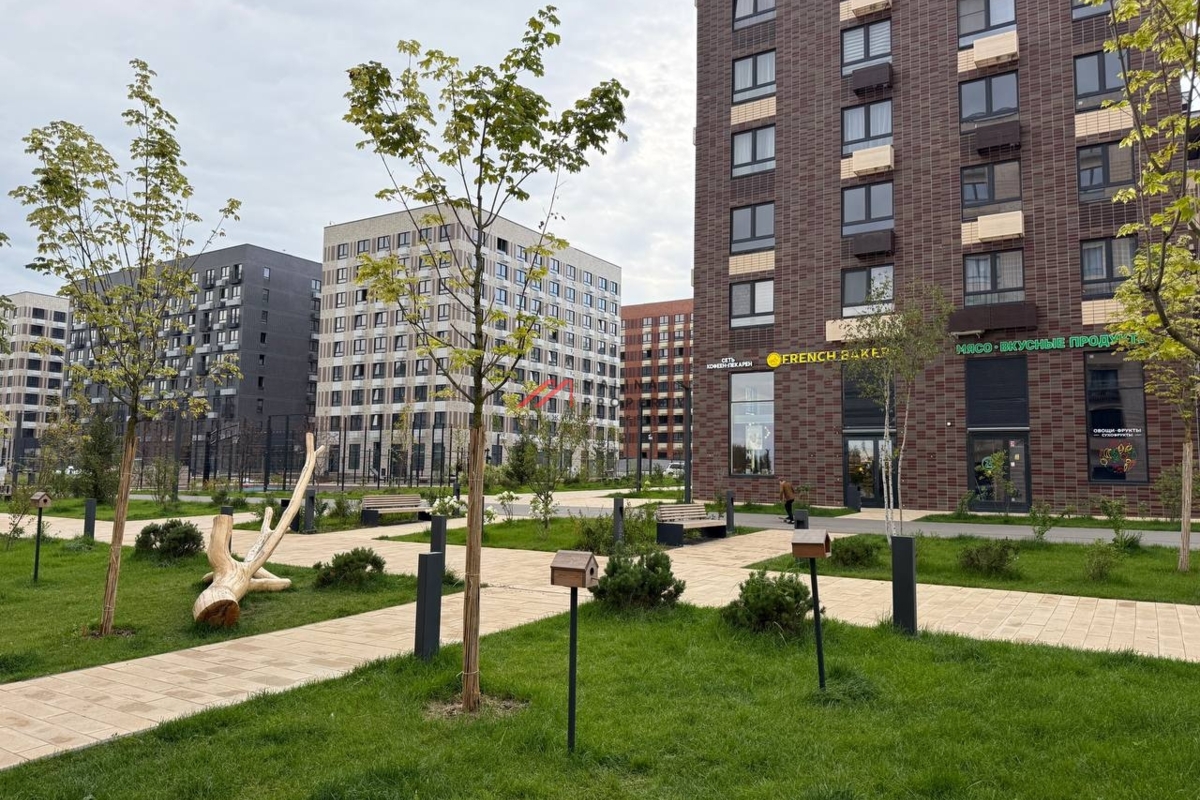 Продажа торгового помещения в ЖК "Ильинские луга" 