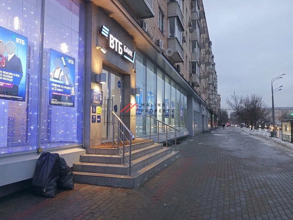 Продажа торгового помещения на Люсиновской улице