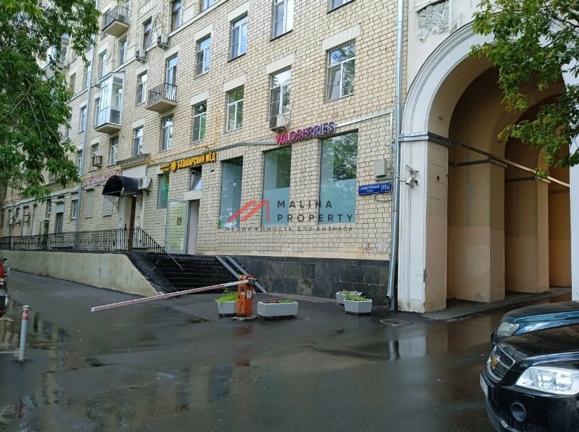 Продажа торгового помещения рядом с метро Достоевская