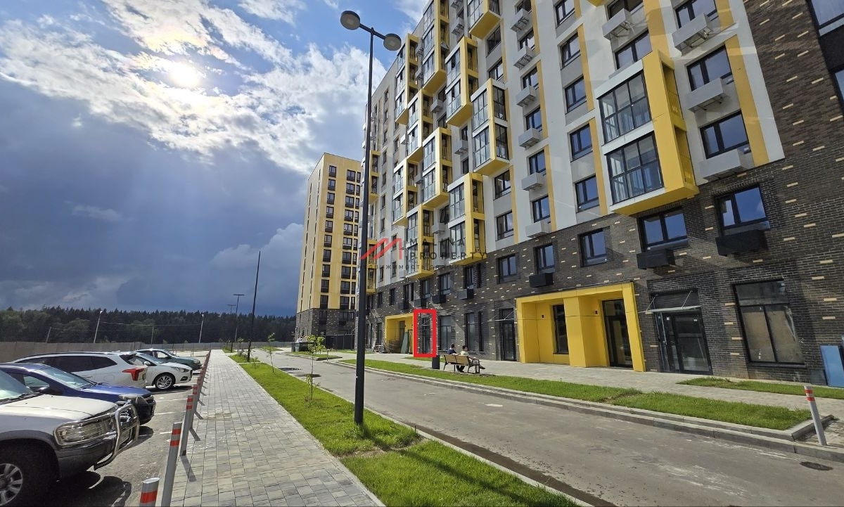 Продажа помещения с арендатором в ЖК "Пятницкие луга" 