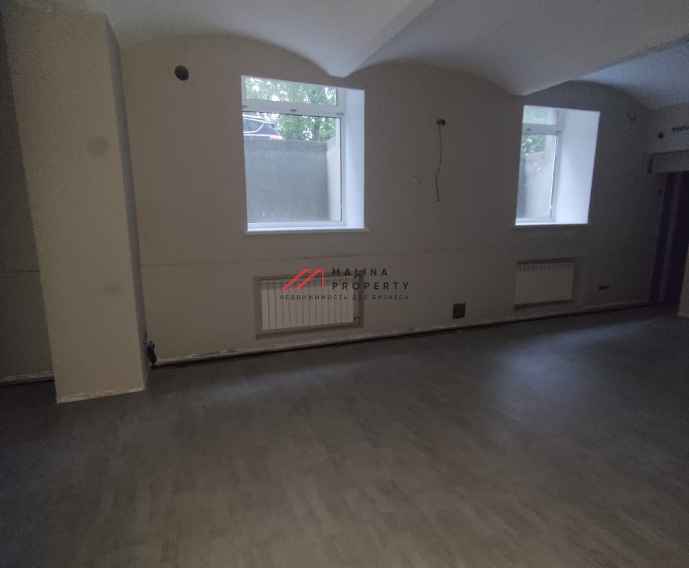 Аренда торгового помещения на улице Правды