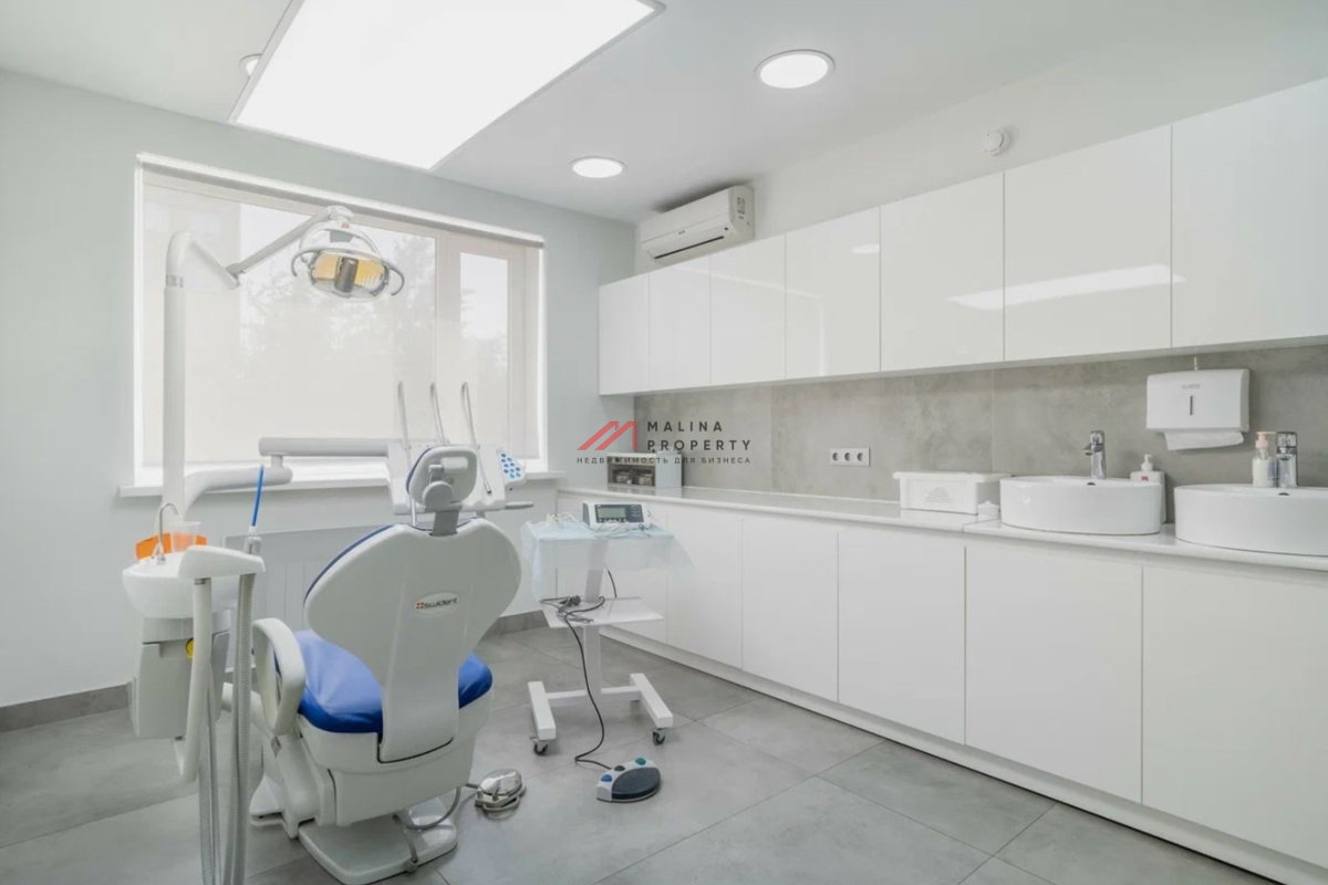 Продажа коммерческого помещения с арендатором в Москве