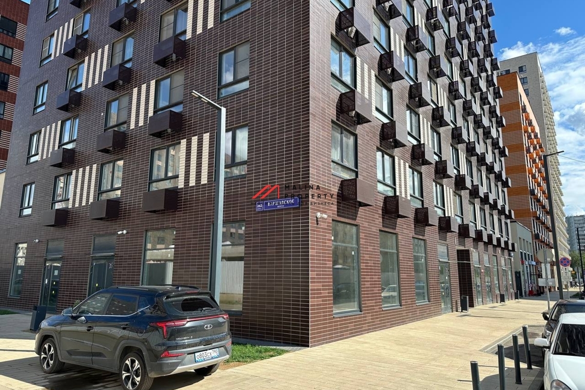 Аренда углового помещения в центре ЖК "Никольские Луга" 