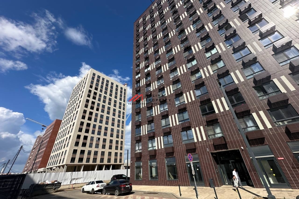 Аренда углового помещения в центре ЖК "Никольские Луга" 