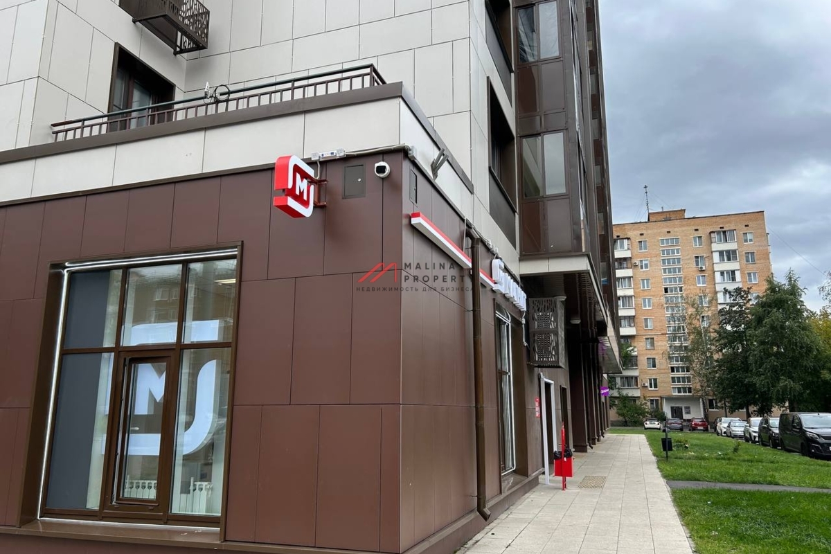 Продажа помещения с магазином Магнит в новом доме