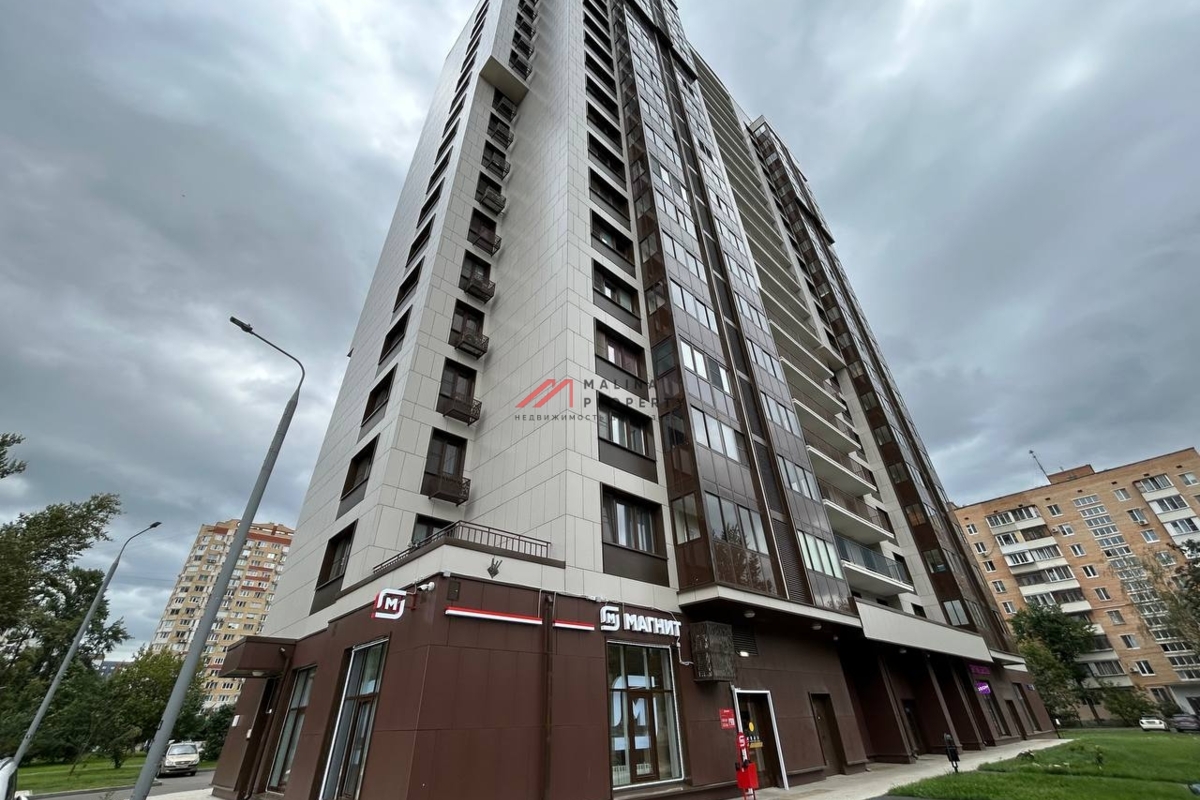 Продажа помещения с магазином Магнит в новом доме