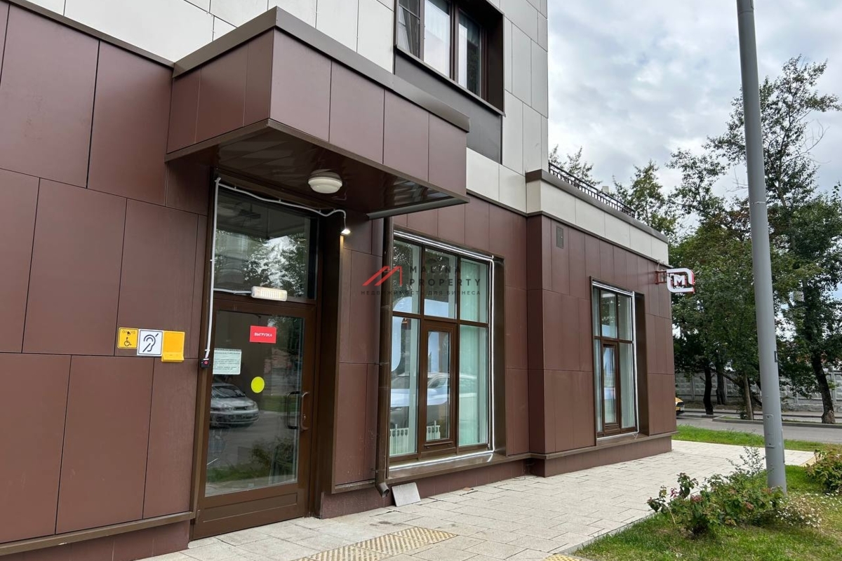 Продажа помещения с магазином Магнит в новом доме