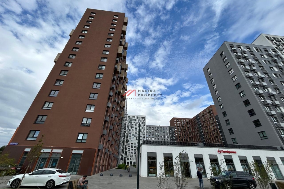 Продажа торгового помещения в новостройке