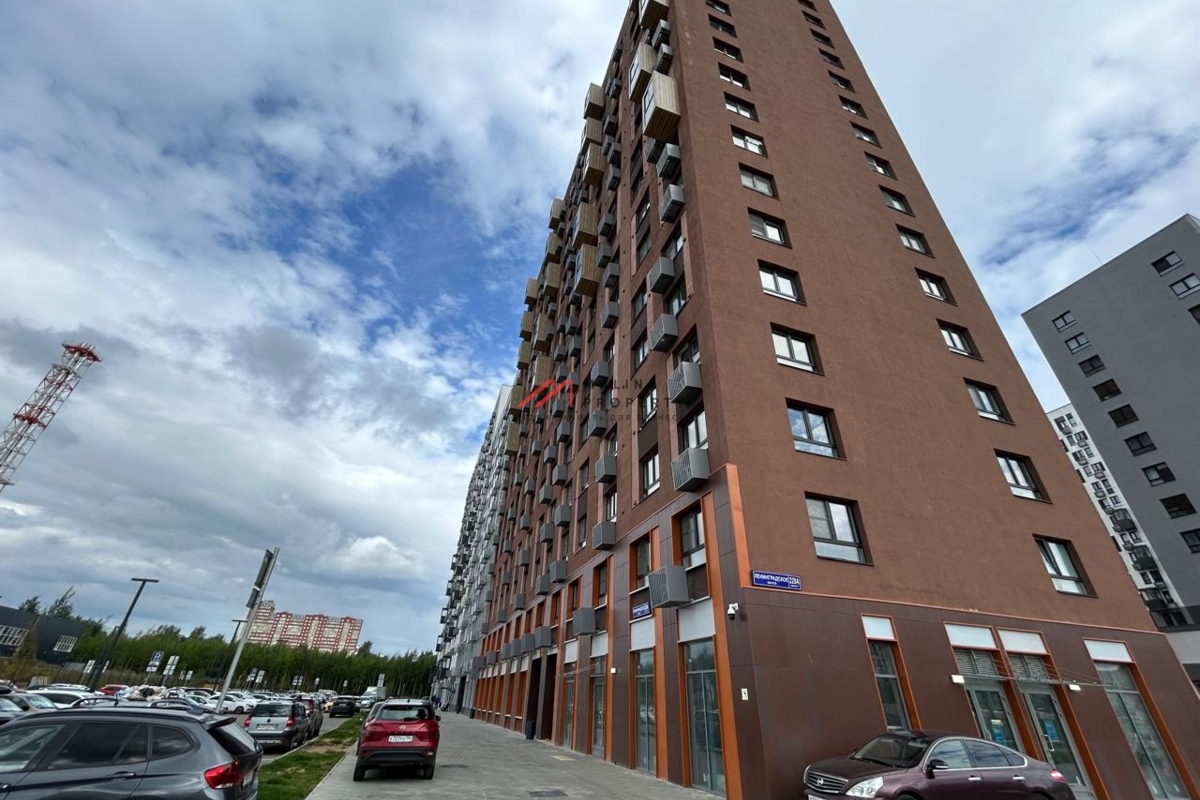 Продажа торгового помещения в новостройке