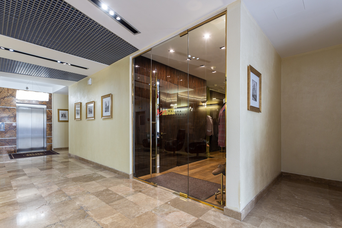 Аренда торгового помещения в БЦ "Ost House"