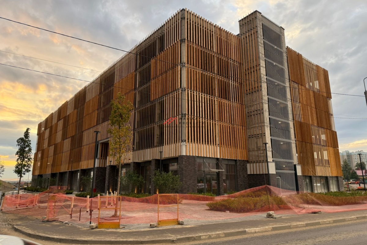 Аренда торгового помещения в ЖК "Пеpвый квaртал" 