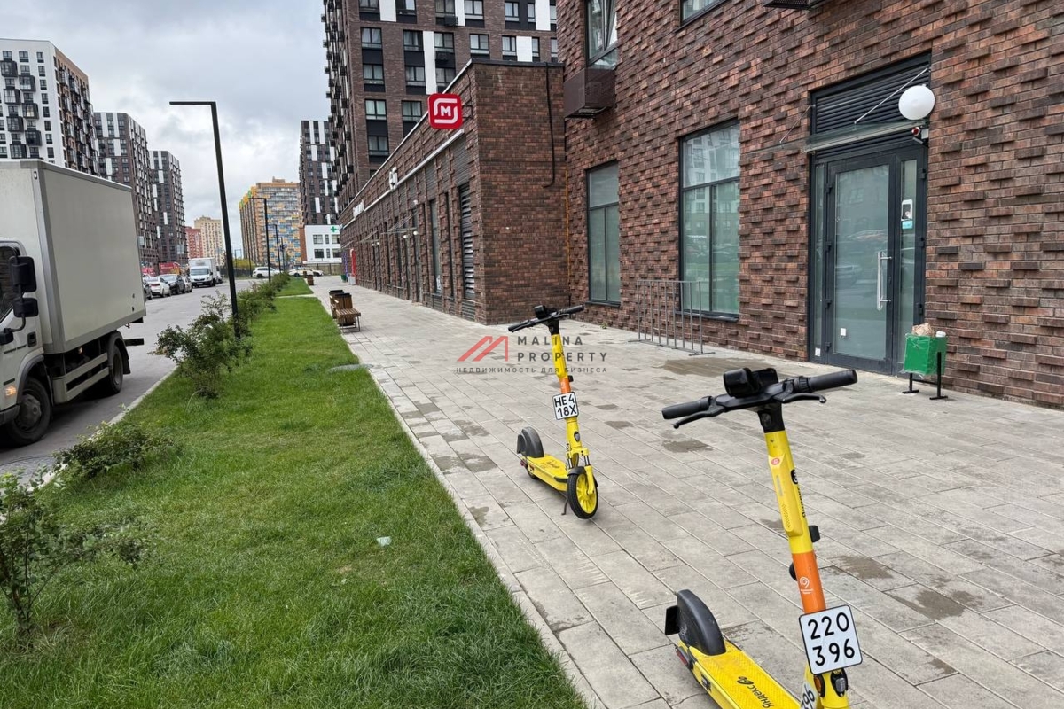 Продажа помещения с арендатором Самокат в ЖК Пригород Лесное 