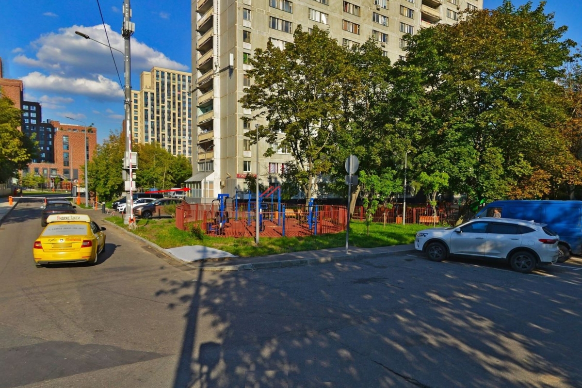 Продажа помещения с арендатором Самокат в Москве