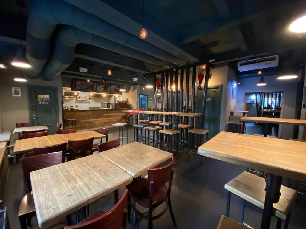 Продажа здания с арендаторами на Цветном бульваре