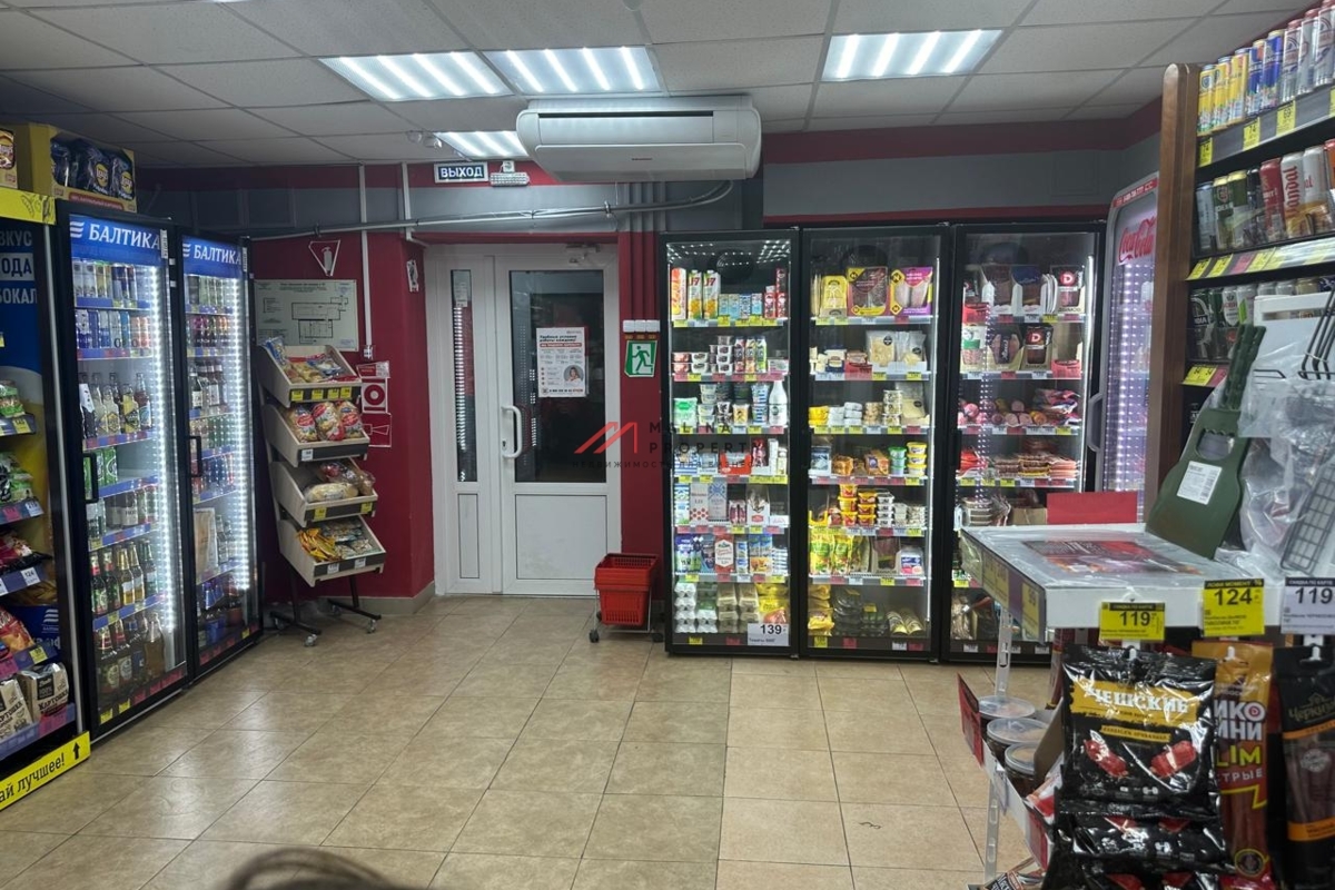 Продажа торгового помещения с арендатором Бристоль