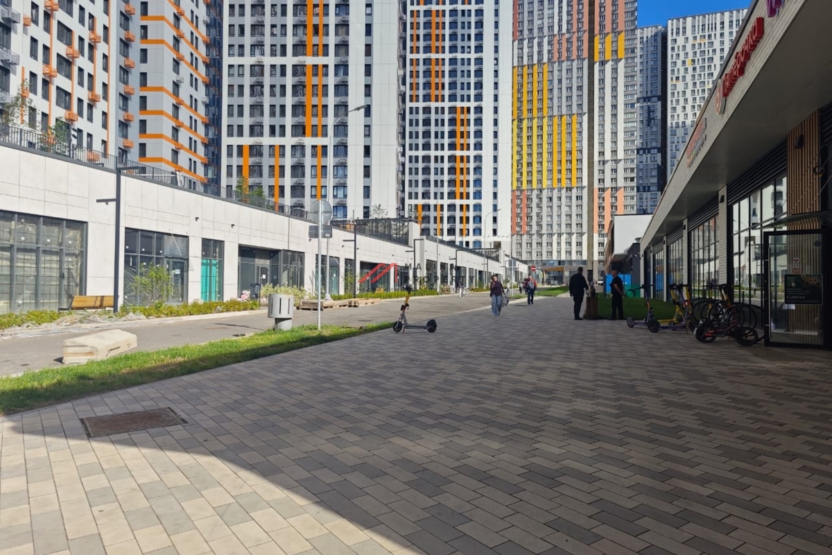 Продажа торгового помещения в ЖК "Спутник"