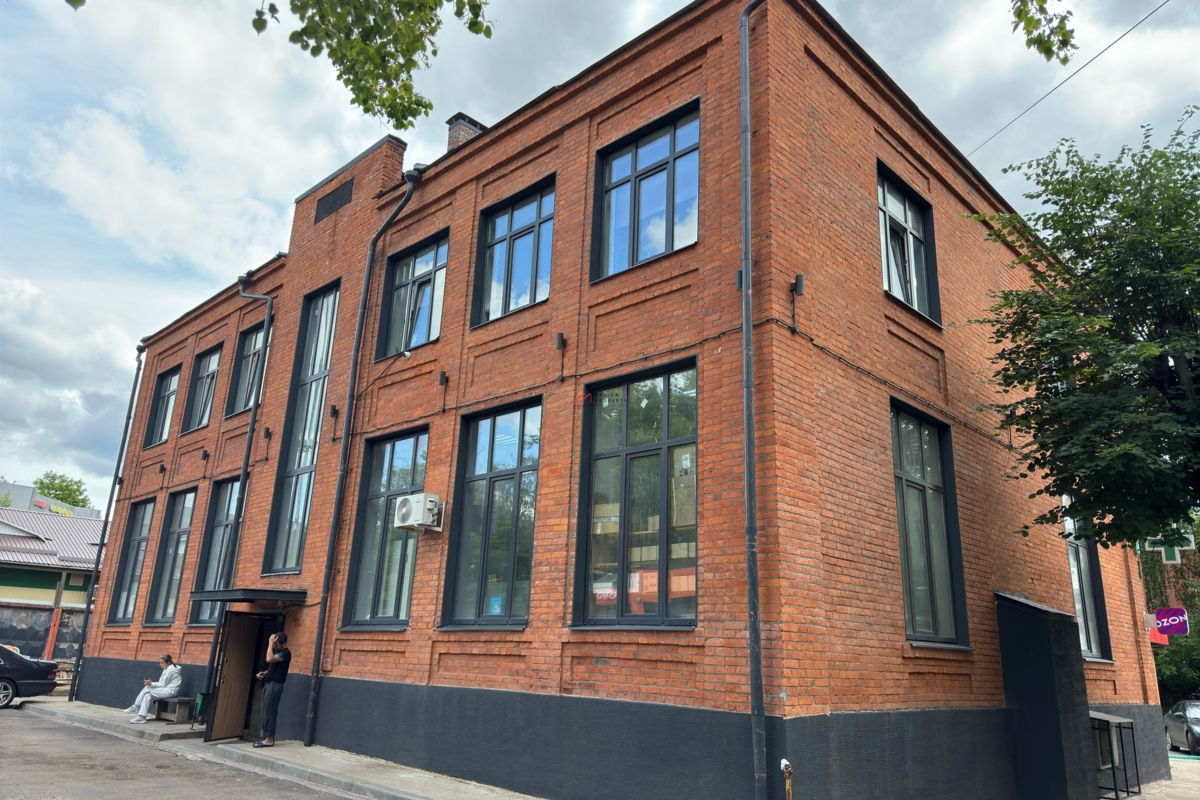 Продажа торгового здания с арендаторами в Ногинске