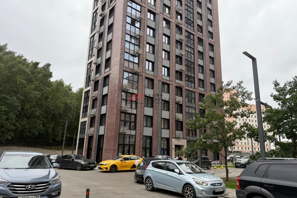 Продажа торгового помещения в ЖК Лесопарковая