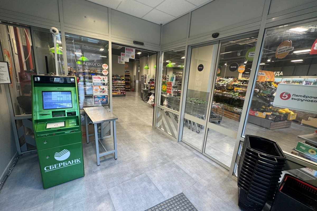 Продажа помещения с сетевыми арендаторами 