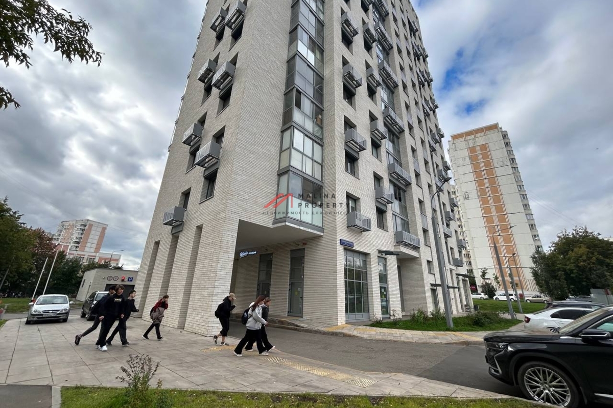 Продажа помещения на Светлогорском проезде с аптекой