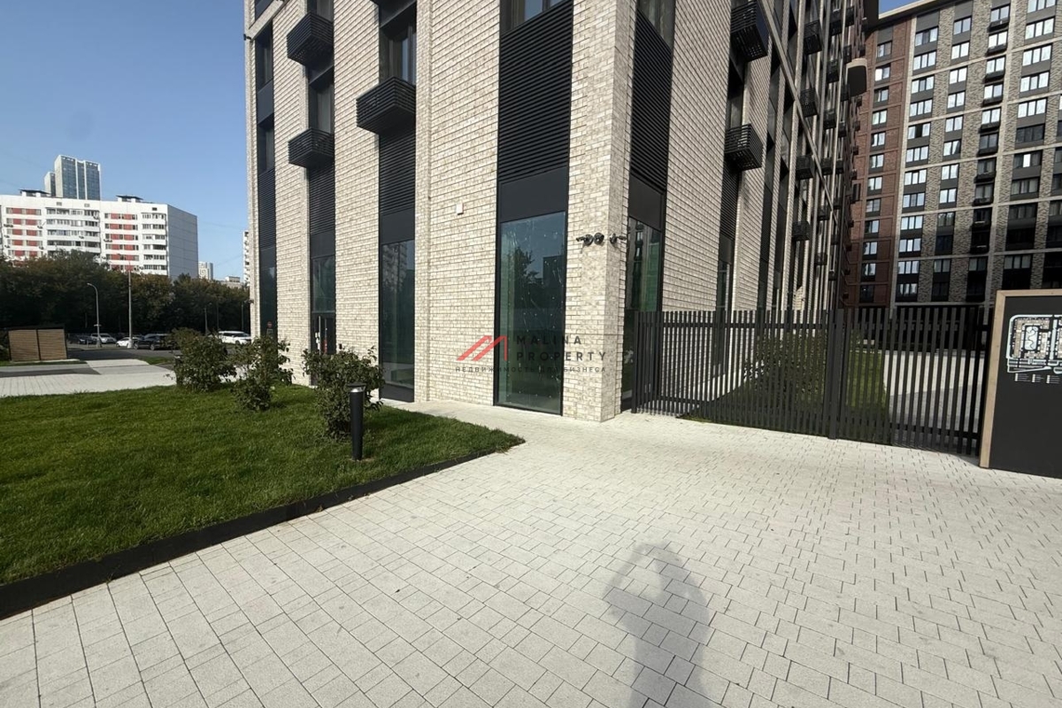 Продажа торгового помещения в жилом комлексе "Настоящее"