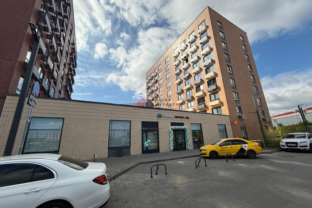 Продажа арендного бизнеса с медцентром в ЖК "Ильинские Луга"