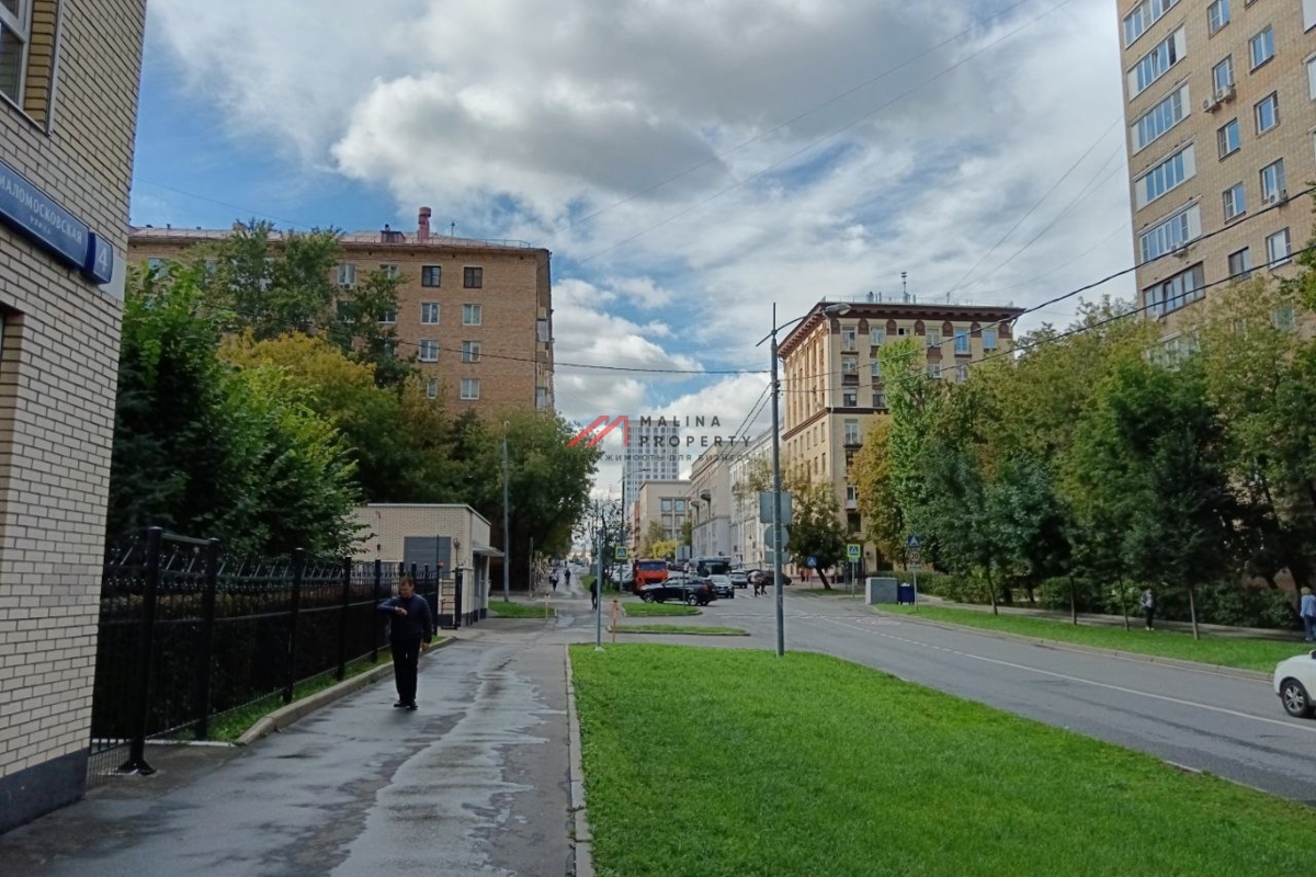 Продажа помещения с арендаторами  "Улыбка радуги" и "Магнит"