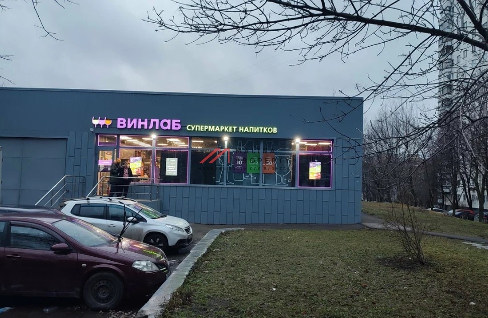 Продажа торгового помещения с арендатором 