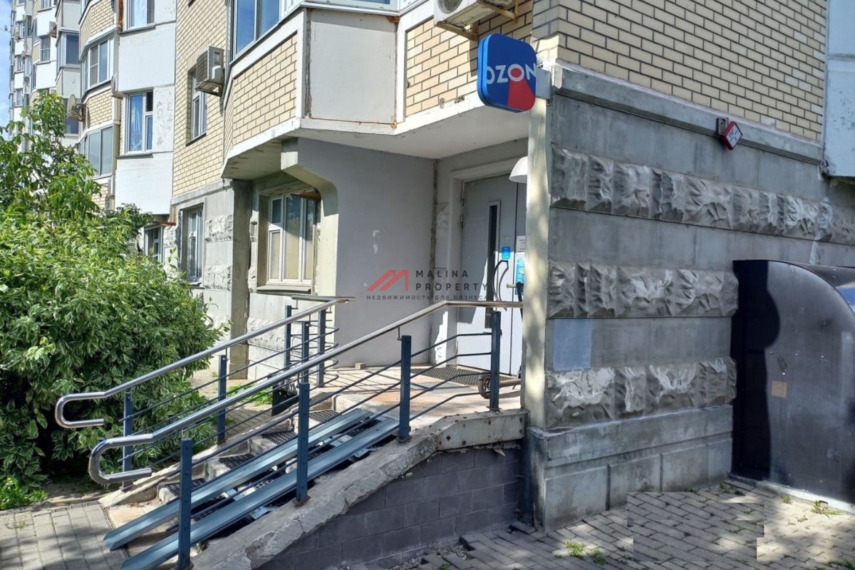 Продажа торгового помещения в ЖК "Головино" 