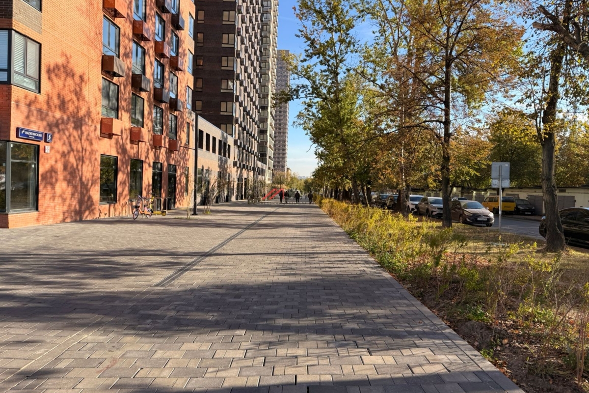 Аренда помещения на 1-й линии в ЖК "2-й Нагатинский" 