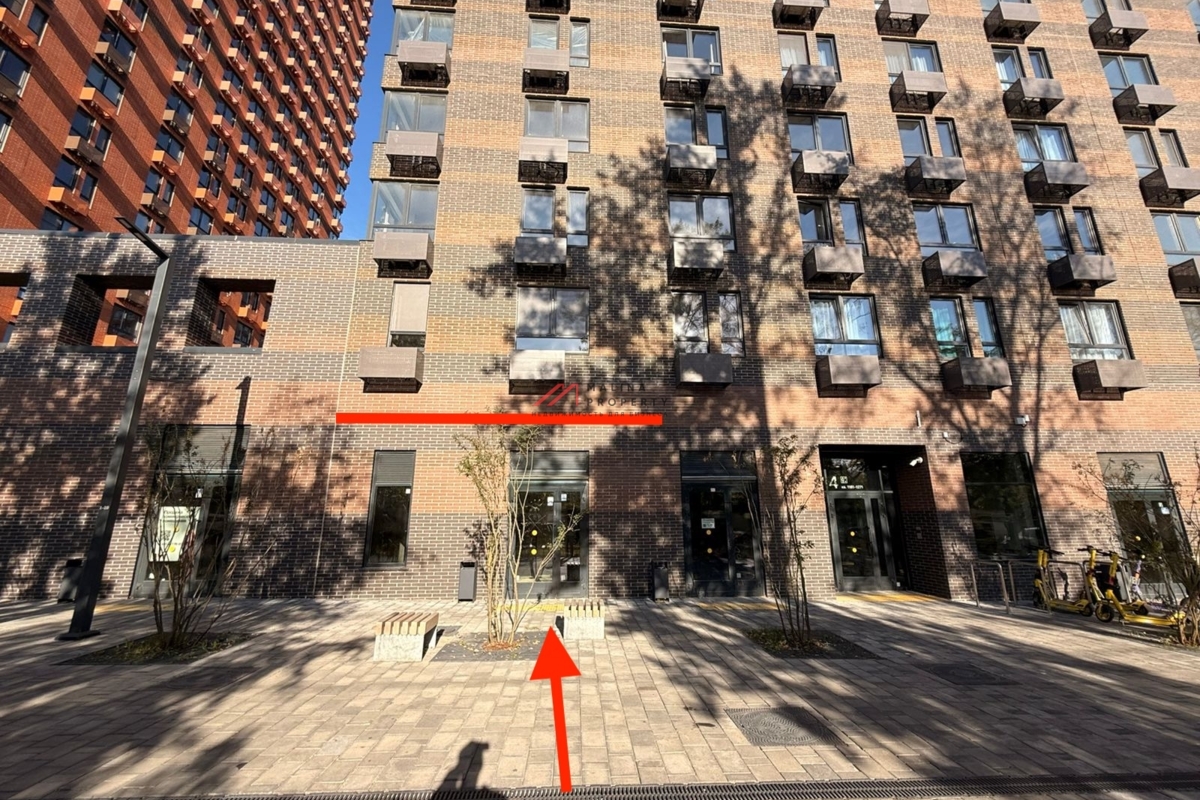 Аренда помещения на 1-й линии в ЖК "2-й Нагатинский" 