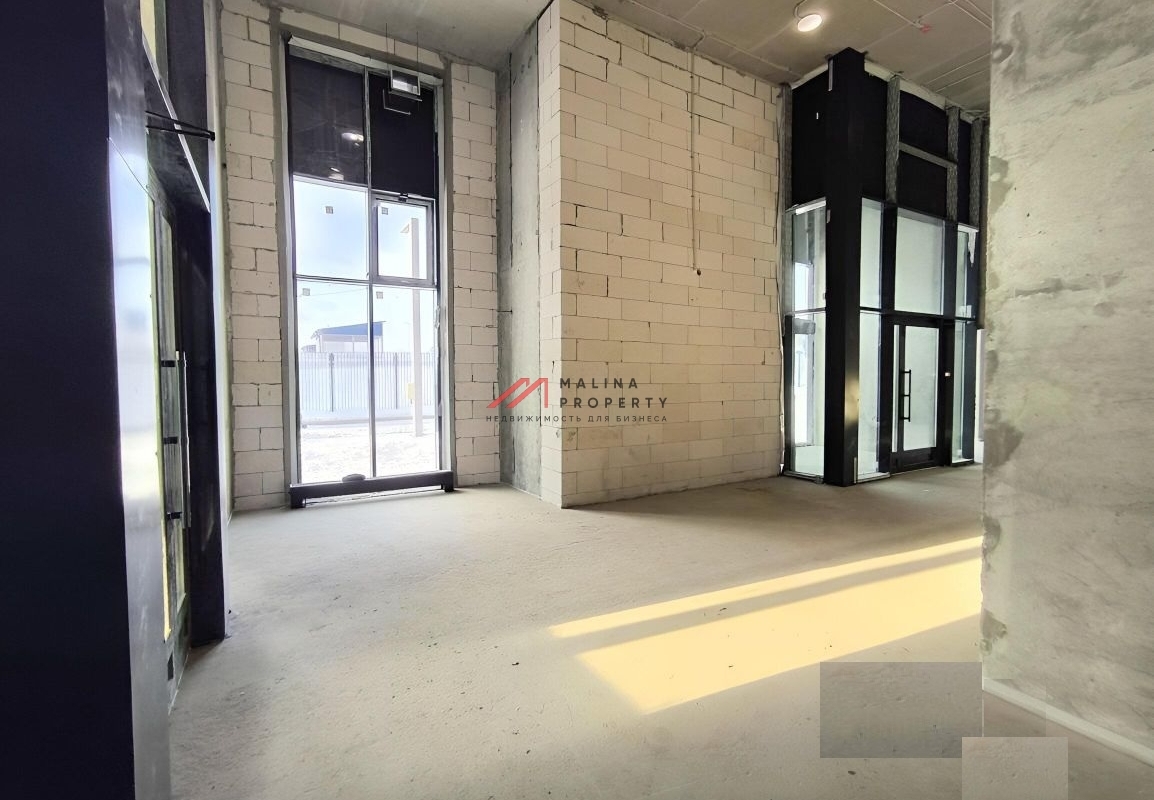 Продажа торгового помещения в новом доме