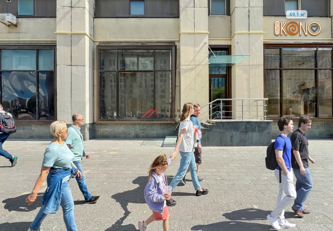 Продажа помещения с арендатором у метро Октябрьская 