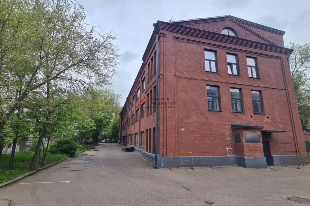 Продажа двух зданий с арендаторами в Москве