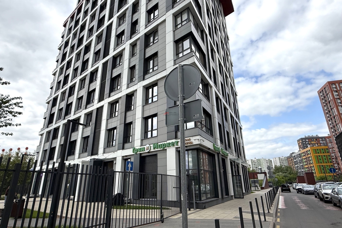 Продажа помещения в ЖК Кутузов град 2
