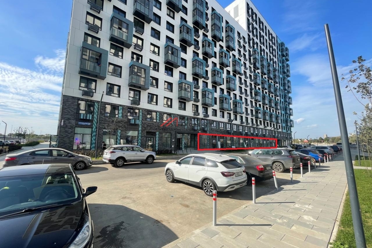 Продажа торгового помещения с супермаркетом Дикси