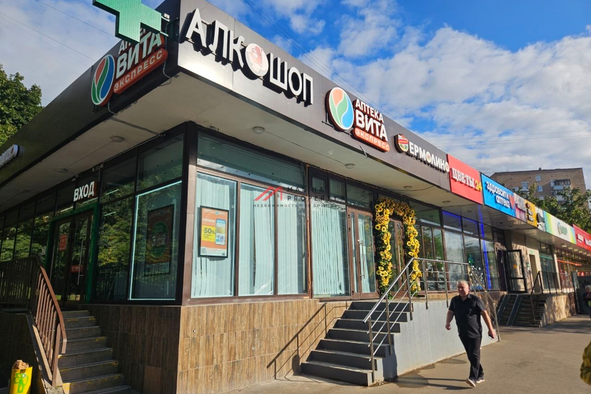 Продажа торгового помещения с арендатором цветы