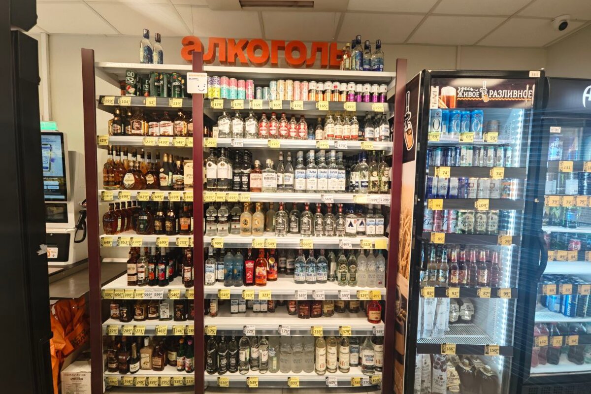 Продажа торгового помещения с арендатором "Дикси GO"