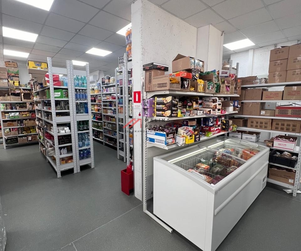 Продажа помещения с арендатором в жилом комплексе "Горки парк" 