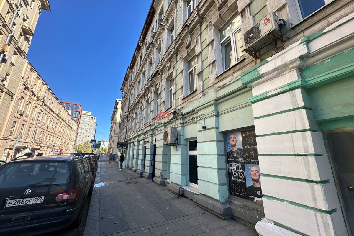 Продажа коммерческого помещения на Земляном Валу 