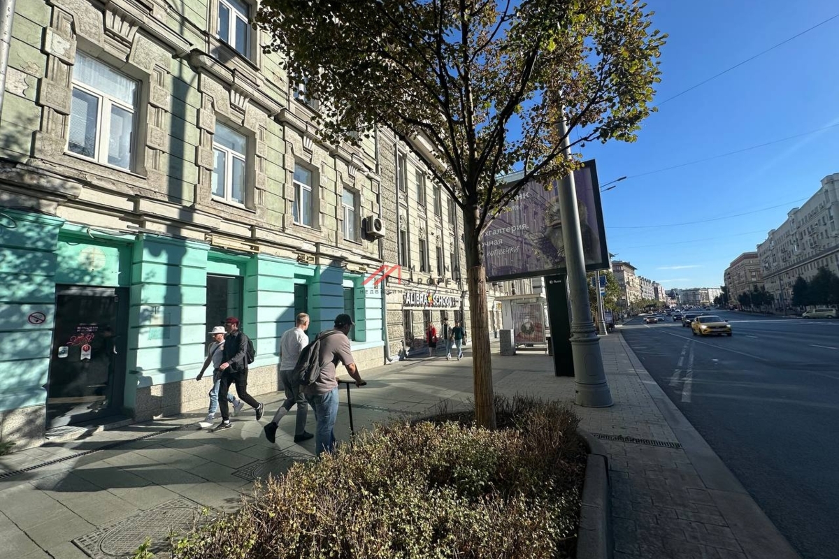 Продажа коммерческого помещения на Земляном Валу 