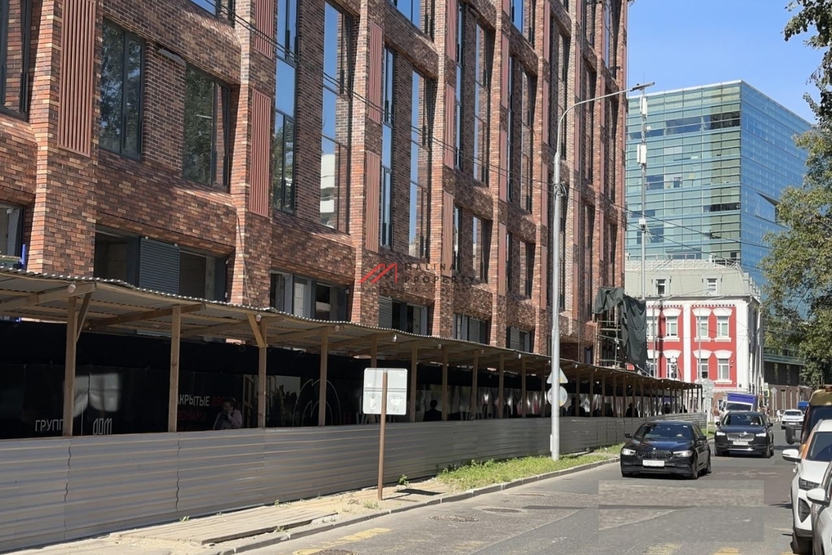 Продажа торгового помещения с арендатором в ЖК "Voxhall" 