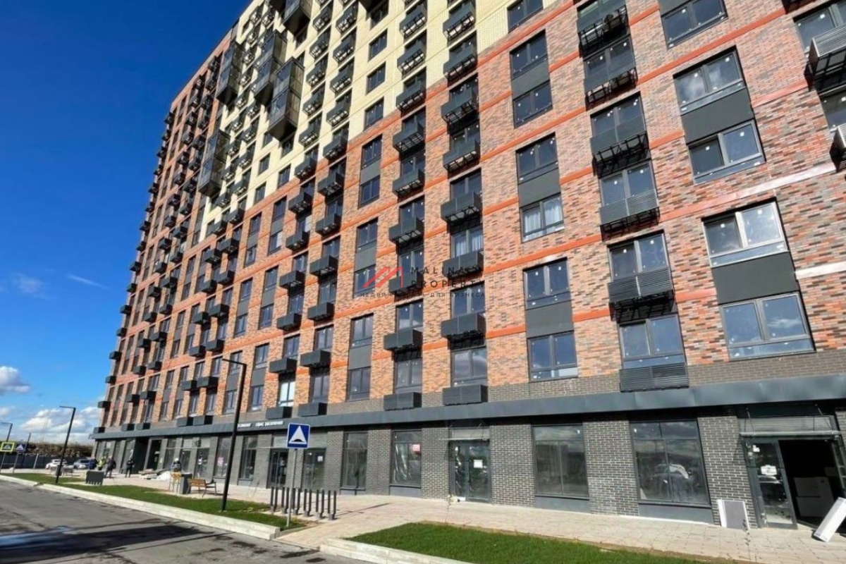 Продажа нежилого помещения с арендатором в ЖК "Томилино Парк"