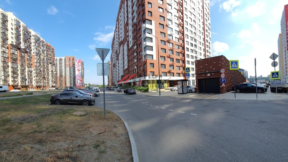 Продажа помещения с сетевыми арендаторами. 